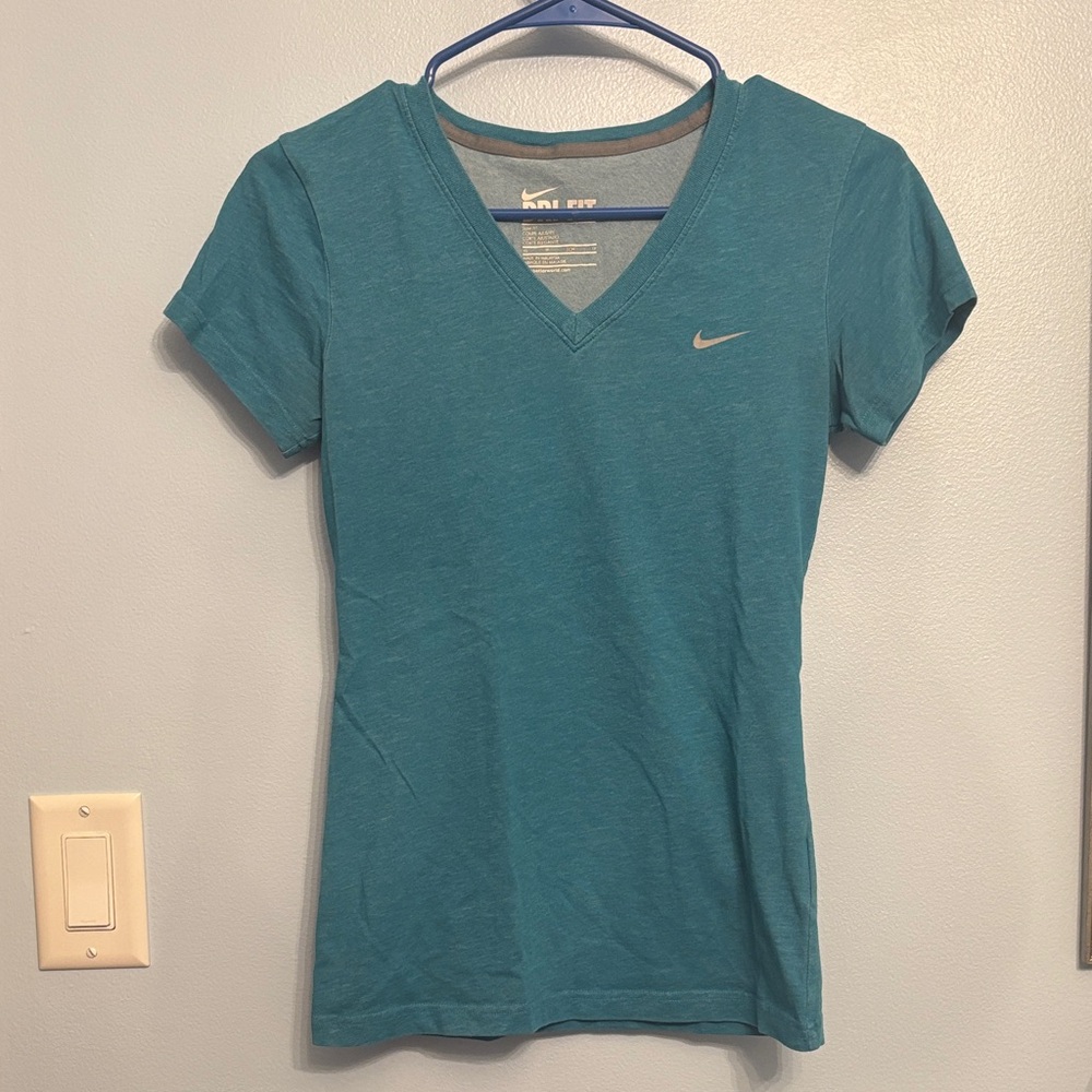 Nike Women's Teal V-Neck Short Sleeve Tee